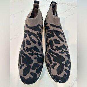 Louise et Cie Breyson leopard sneaker.  Slip on sock boot style.  Size 10m